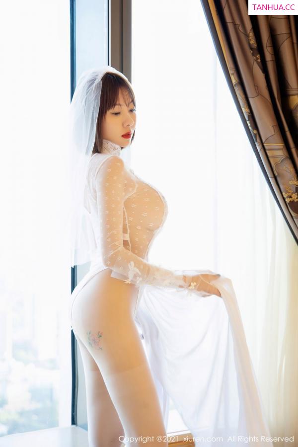 闫雪松 松果儿 [XiuRen]高清写真图 2021.11.11 No.4200 果儿Victoria第11张图片